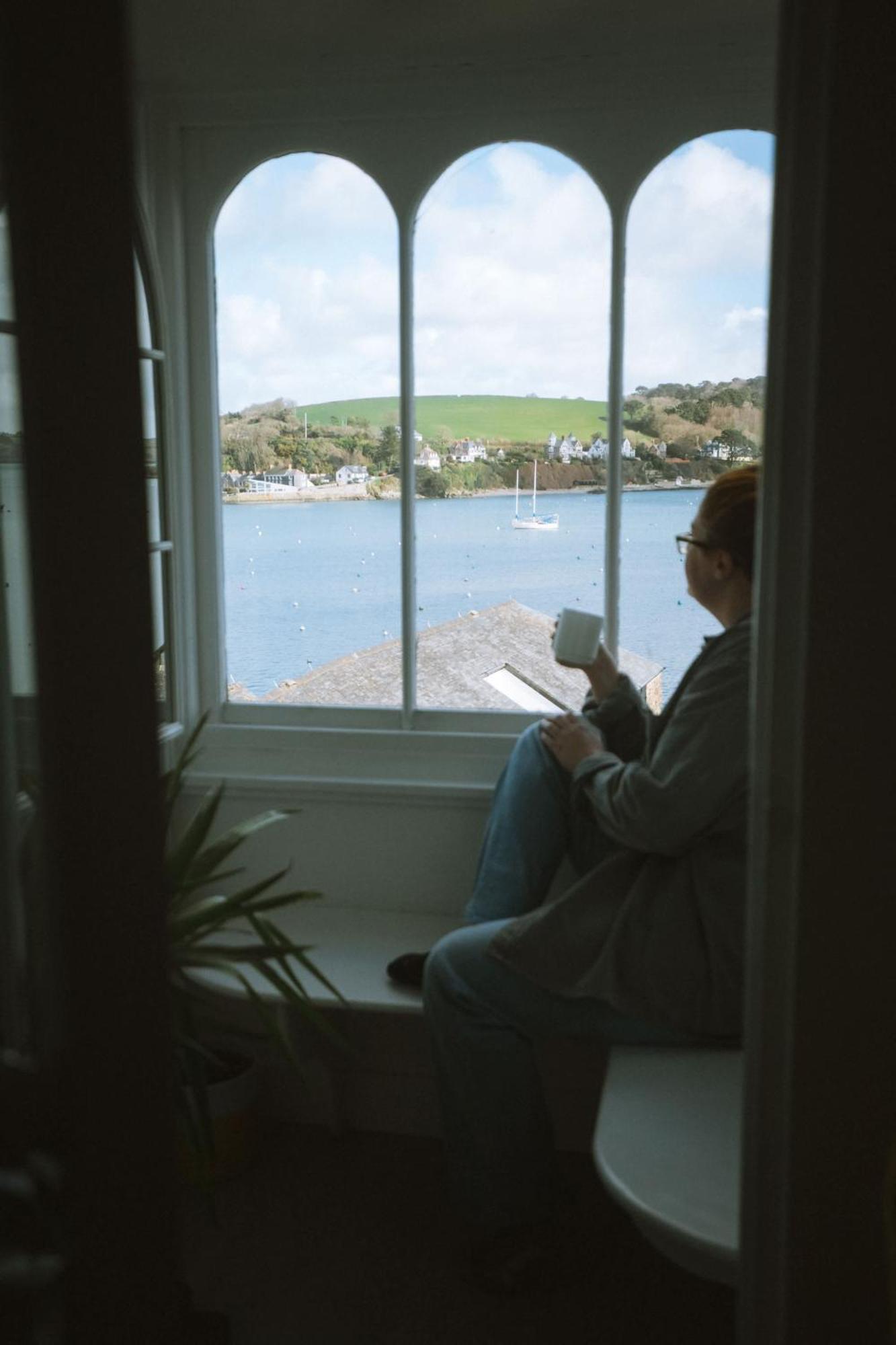 Breathtaking High Street Townhouse With Stunning Sea Views At 'The Old Fishermans Townhouse' Фалмът Екстериор снимка