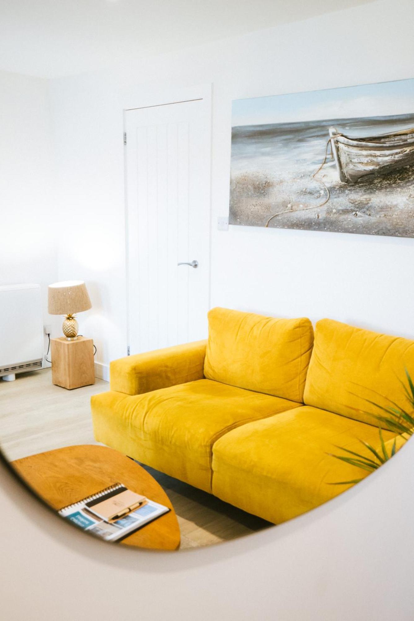 Breathtaking High Street Townhouse With Stunning Sea Views At 'The Old Fishermans Townhouse' Фалмът Екстериор снимка