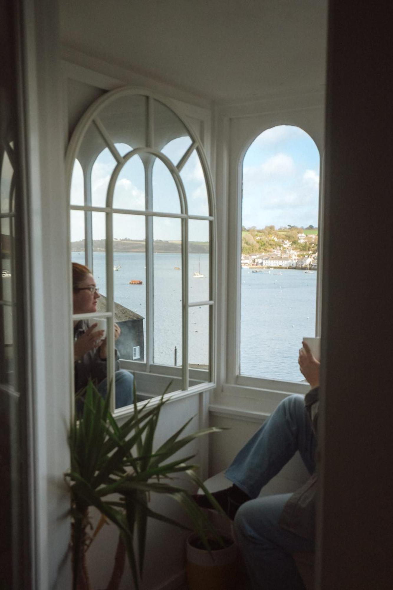 Breathtaking High Street Townhouse With Stunning Sea Views At 'The Old Fishermans Townhouse' Фалмът Екстериор снимка
